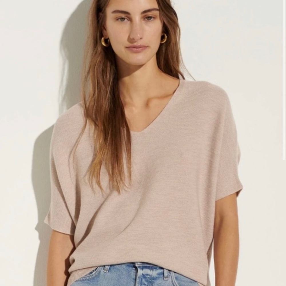 The Reset Essential V Pullover - Natural